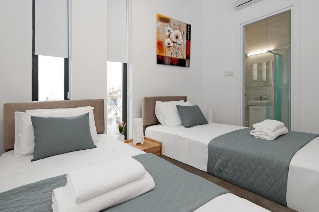 Villa Queen Eleanor Protaras Bagian luar foto