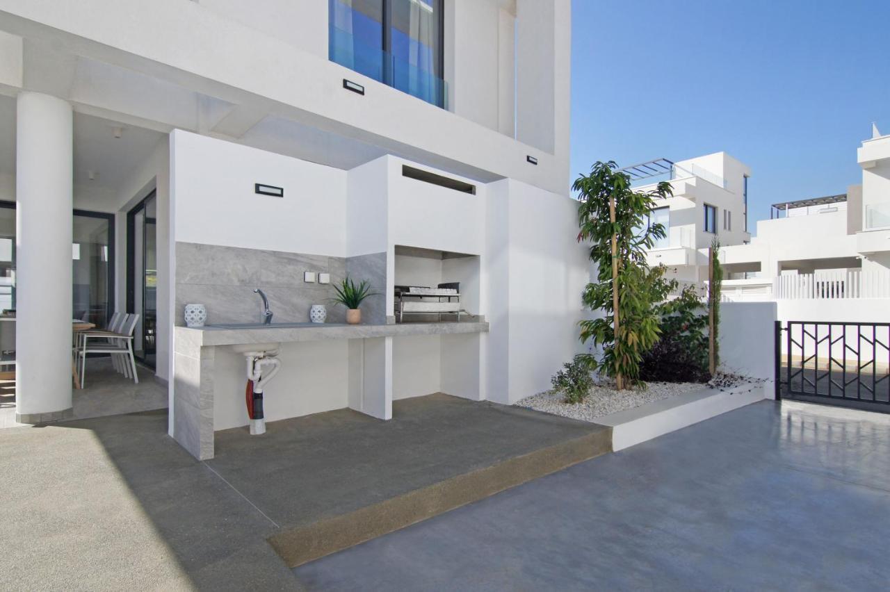 Villa Queen Eleanor Protaras Bagian luar foto