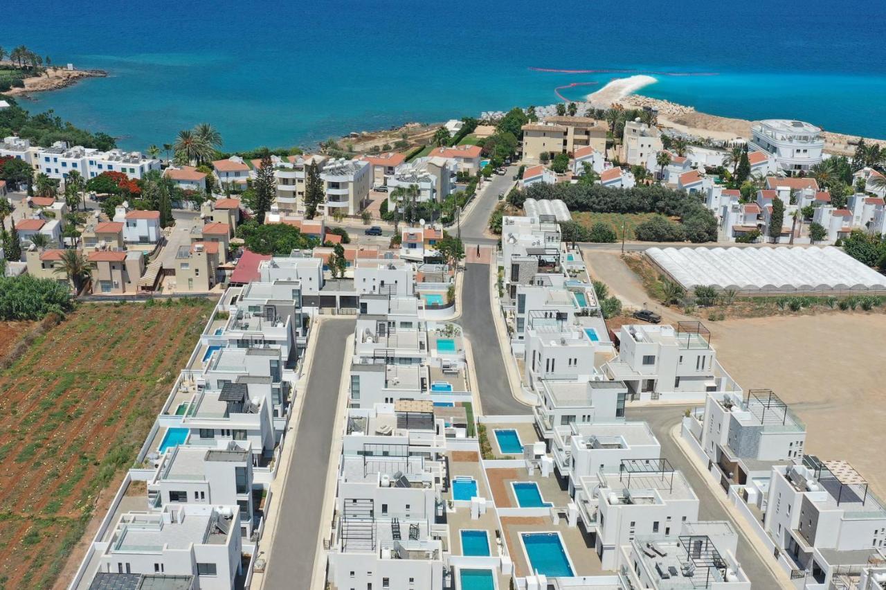 Villa Queen Eleanor Protaras Bagian luar foto